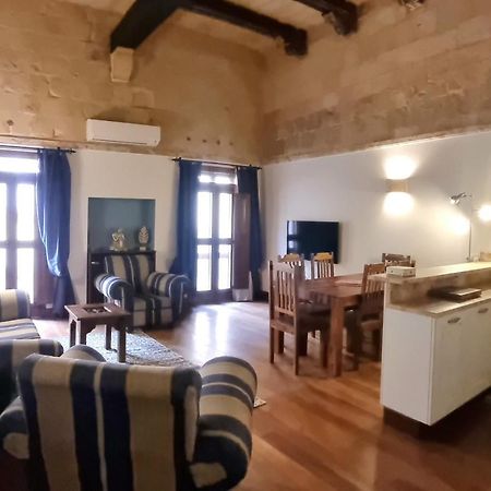 Vallettacharme - 2 Bedrooms Flat In The Heart Of The City Εξωτερικό φωτογραφία