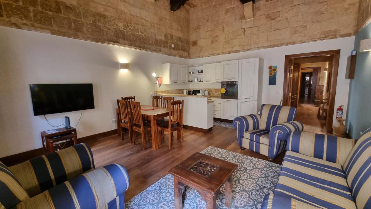 Vallettacharme - 2 Bedrooms Flat In The Heart Of The City Εξωτερικό φωτογραφία