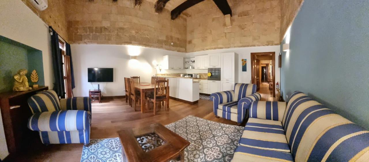 Vallettacharme - 2 Bedrooms Flat In The Heart Of The City Εξωτερικό φωτογραφία